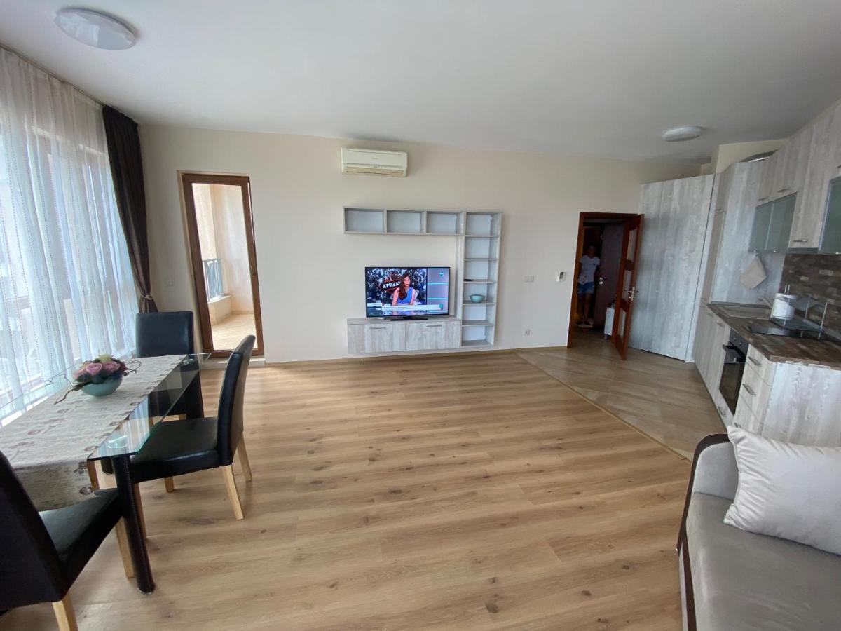 Elegantz Apartments 1 Varna Bagian luar foto